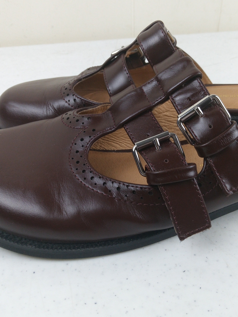 Intentionally Blank Varsity Brogue Mule Women 10 Maroon Leather Dual Buckles - Picture 6 of 10